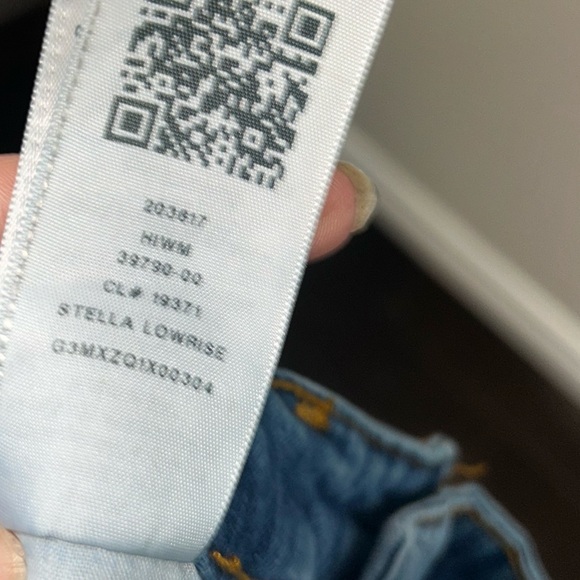 True Religion Stella low rise 27 28 Light Blue Skinny Jeans 30 inseam flattering - Picture 7 of 9